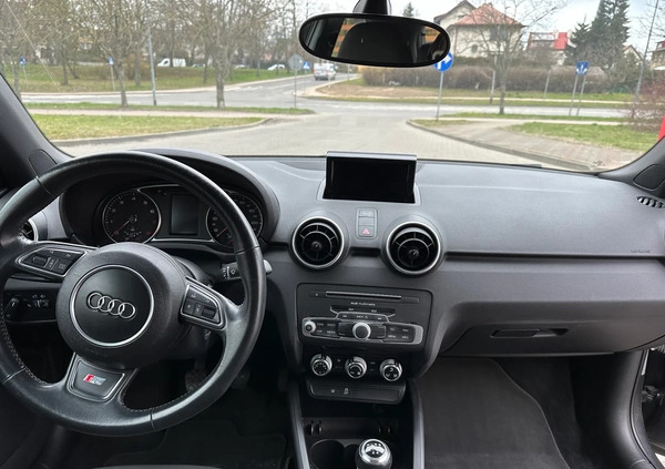 Audi A1 cena 39900 przebieg: 125500, rok produkcji 2016 z Szczecin małe 67